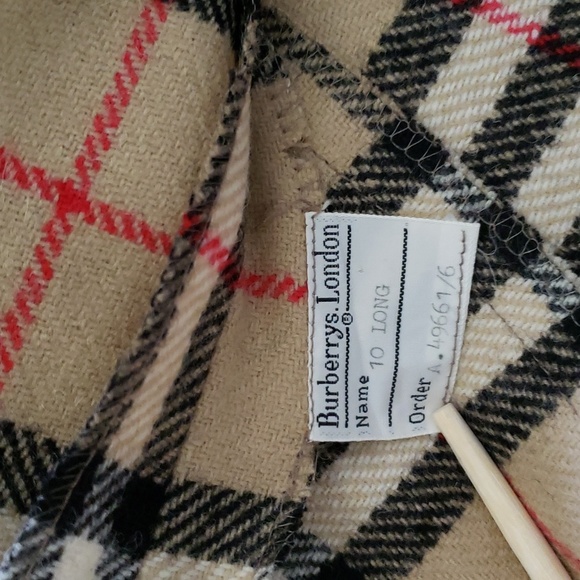 BURBERRY CHECK PLAID WOOL PLEATED SKIRT - Picture 5 of 8